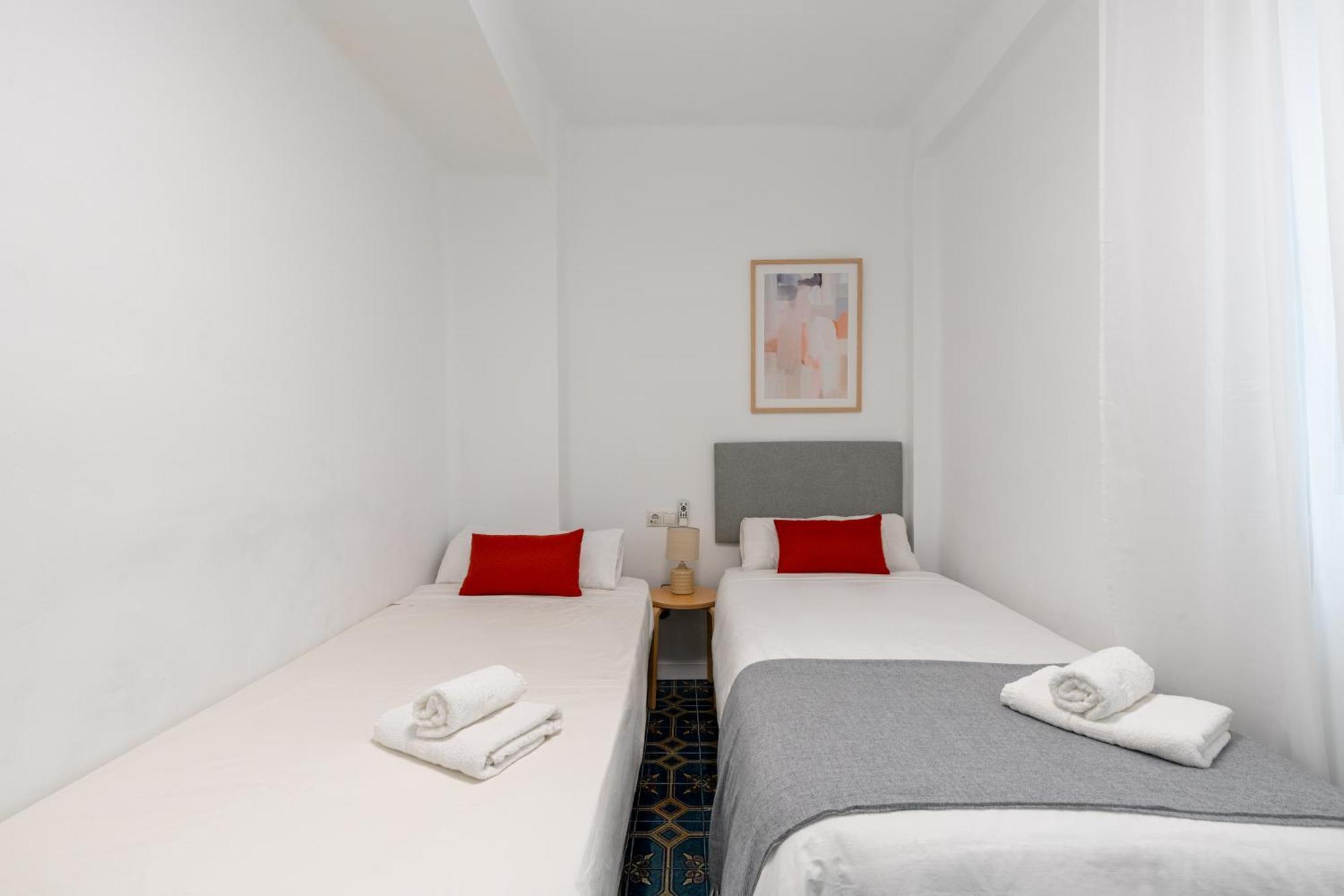 Piso Elegante Y Nuevo De 3 Habitaciones Y 2 Banos Sevilla Eksteriør bilde
