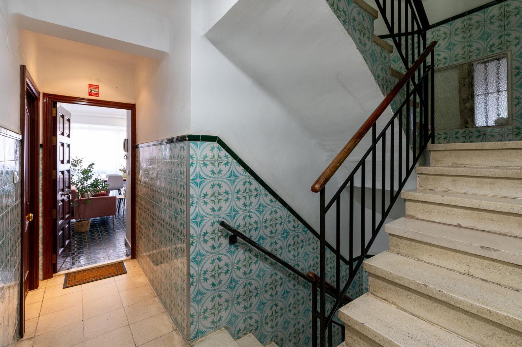 Piso Elegante Y Nuevo De 3 Habitaciones Y 2 Banos Sevilla Eksteriør bilde