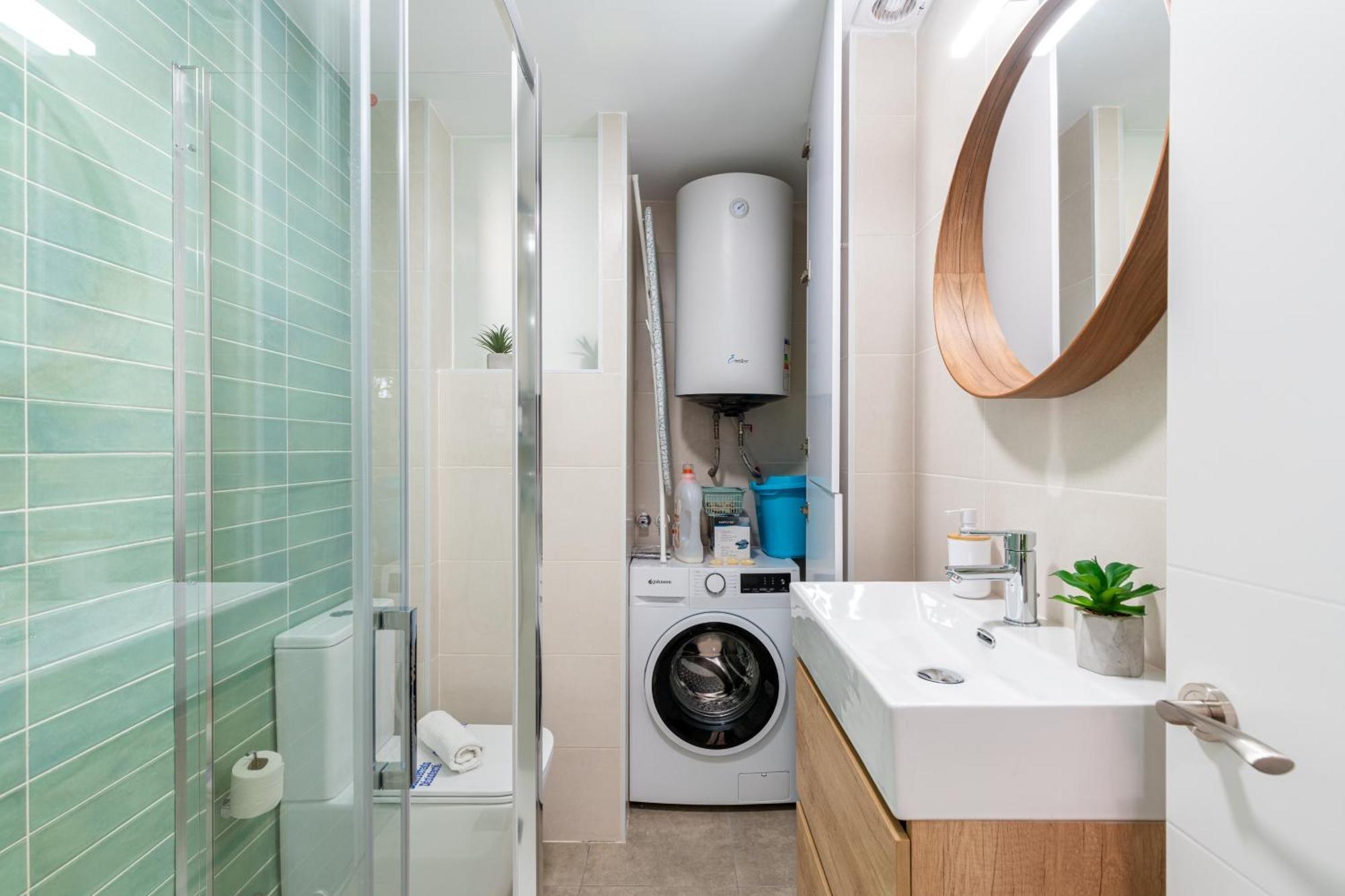 Piso Elegante Y Nuevo De 3 Habitaciones Y 2 Banos Sevilla Eksteriør bilde