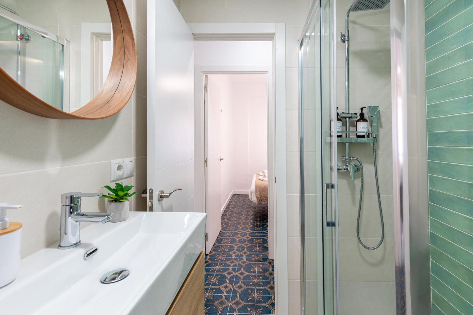 Piso Elegante Y Nuevo De 3 Habitaciones Y 2 Banos Sevilla Eksteriør bilde